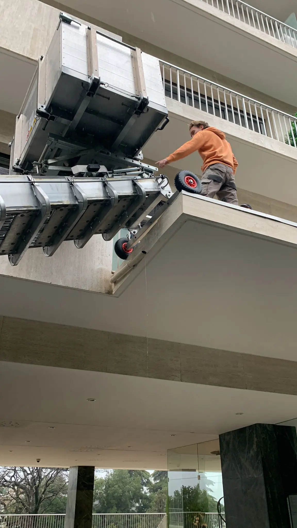 20250127_130344000_iOS