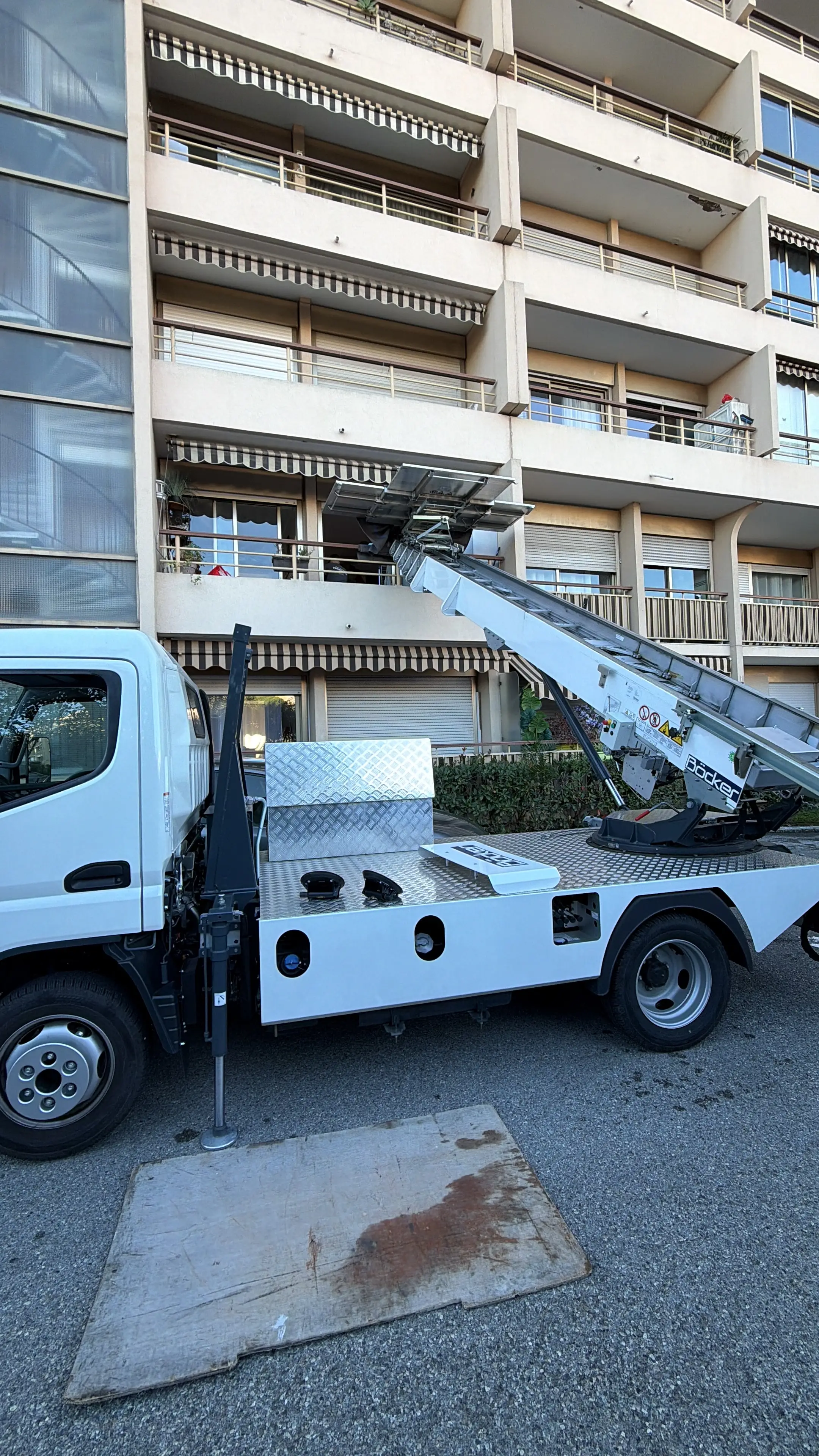 20251117_140825713_iOS